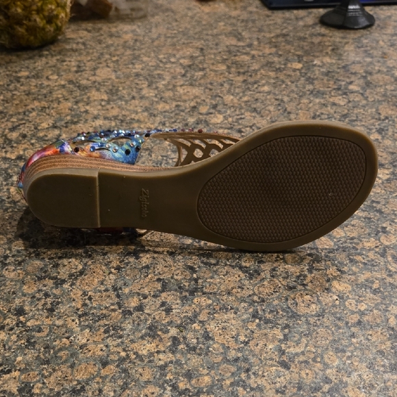 Zigi Soho Multicolor Beaded Sandals - Picture 2 of 8
